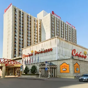 4* Szálloda Ramada By Wyndham Center
